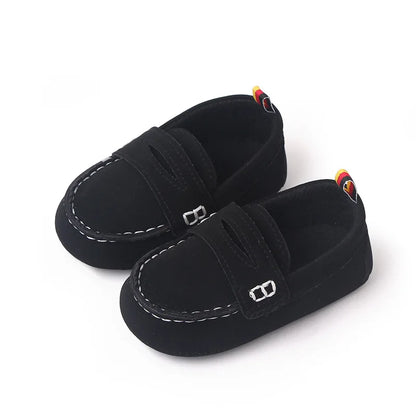 Moda couro infantil berço sapatos para bebês meninos mocassins calçados recém-nascidos da criança sola macia antiderrapante mocassins 1 ano de idade itens