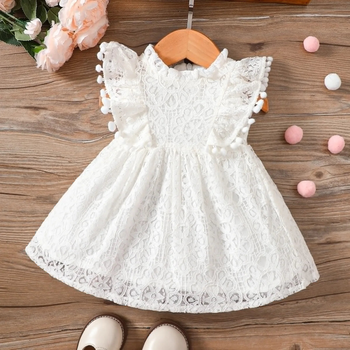 Vestido de princesa de manga voadora para bebé, bola pequena renda, vestido bonito de renda, cor sólida, verão, novo