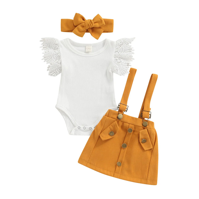 Conjunto Bebê Menina 3 Peças – Body com Babado, Saia com Alças e Faixa de Cabelo 🎀