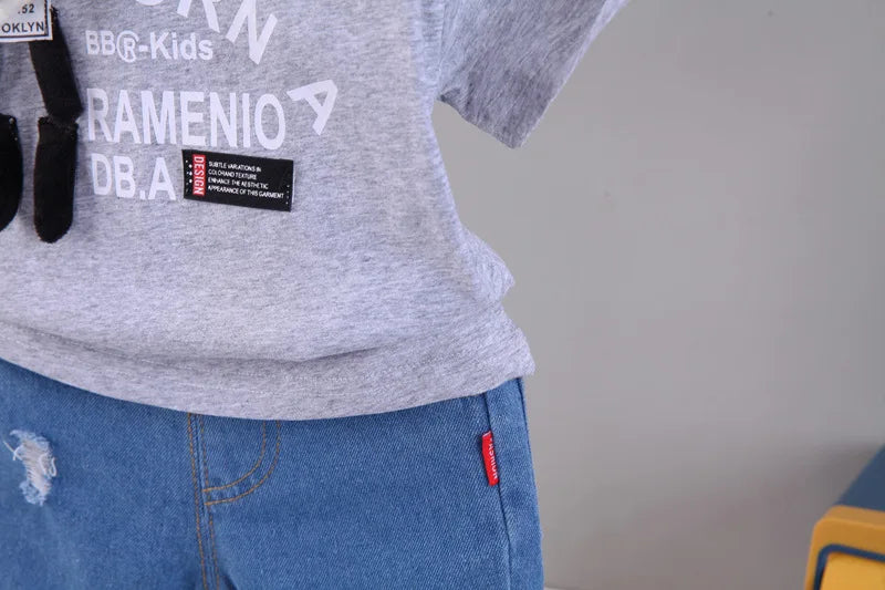 2023 bebê menino roupas de verão para crianças dos desenhos animados o-pescoço pulôver manga curta camisetas topos e shorts jeans estilo coreano conjunto