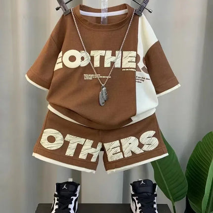 Conjunto de manga curta para meninos, roupa infantil, vermelho da moda da internet, conjunto de duas peças, verão, novo, 2024