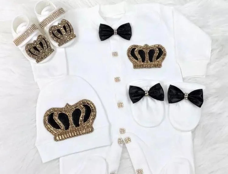 Nome personalizado bebê macacão menino algodão roupas de bebê recém-nascido 0-3 mês strass coroa jurken branco pijamas do bebê conjunto para meninos