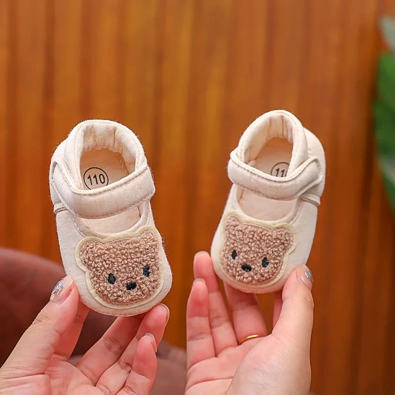 Urso bonito macio único sandálias confortáveis para bebês e crianças, sapatos Baotou Anti Kick First Step, 0-18 meses