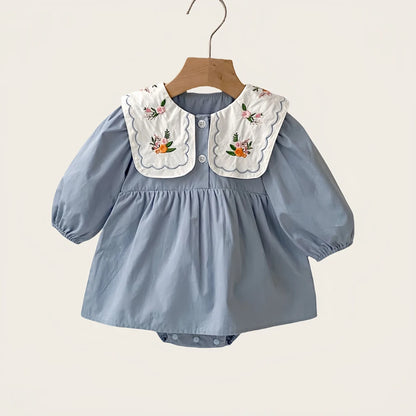 Vestido Infantil Bordado com Manga Comprida