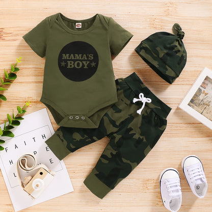 Conjunto de roupas de verão para bebês recém-nascidos, macacão de manga curta com letras + calças camufladas + chapéu, 3 peças, roupas para meninos de 0 a 18 meses