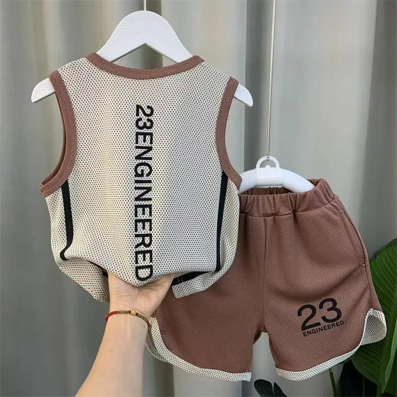 Conjunto esportivo de duas peças para meninos, roupa de secagem rápida de bebê regata elegante, framboesa e bonito infantil, roupas de verão, 2023, novo