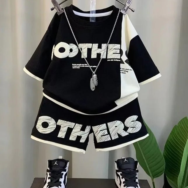 Conjunto de manga curta para meninos, roupa infantil, vermelho da moda da internet, conjunto de duas peças, verão, novo, 2024
