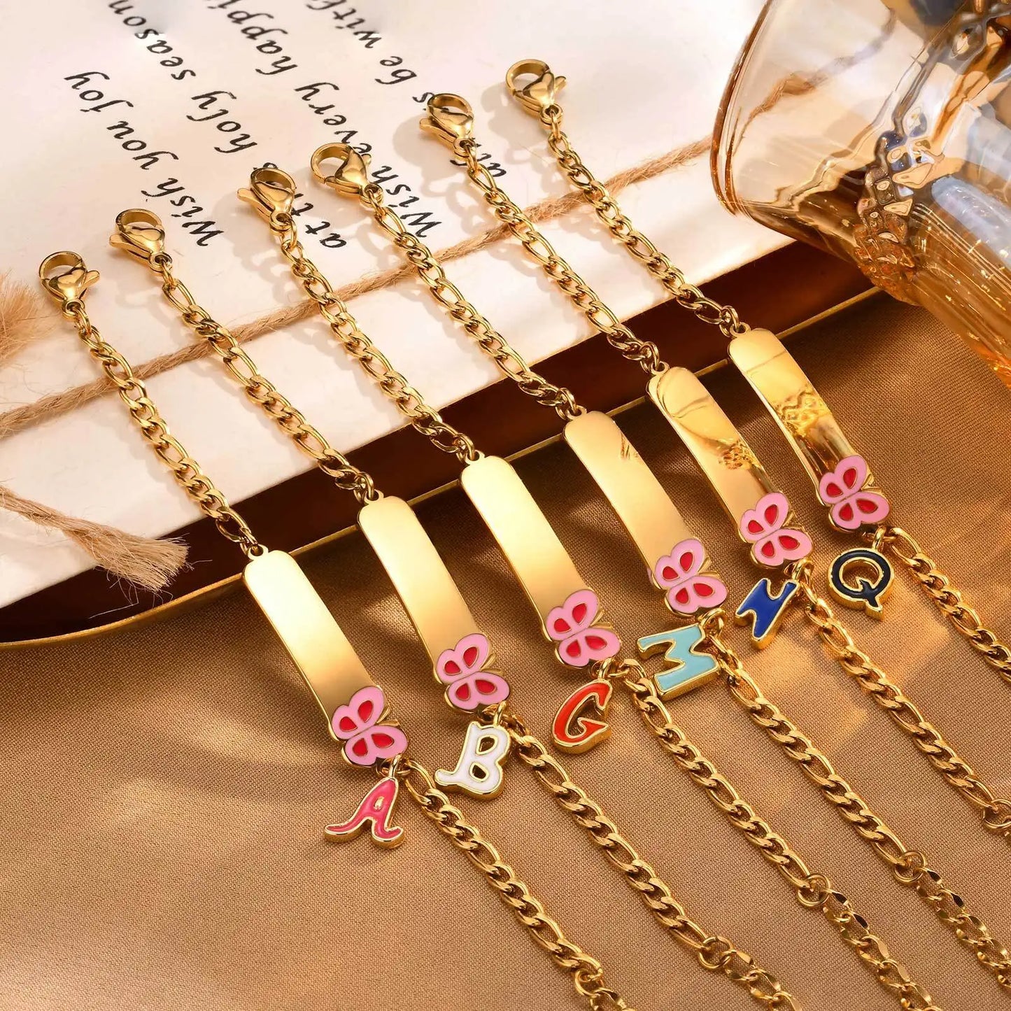 Pulseiras com pingentes iniciais Vnox A-Z para bebês meninas, pulseiras com identificação de data de aniversário com nome personalizado, presente de batismo de aço inoxidável antialérgico